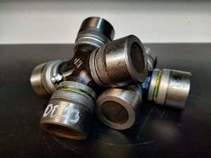 Крестовина 32mm*93 BULL P00023
